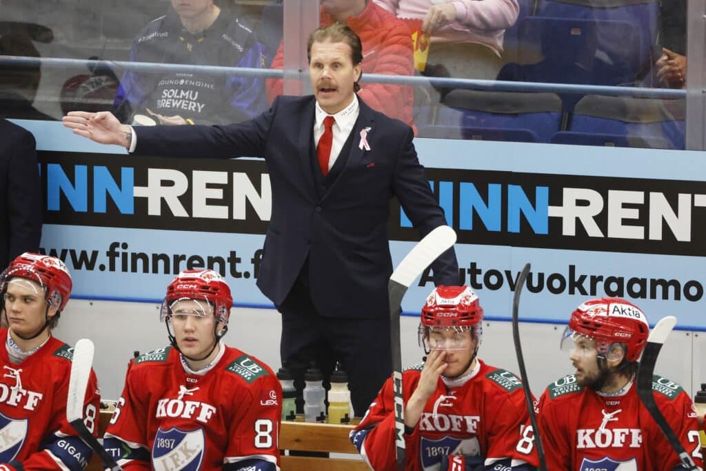 Timo Soinia ja Jukka Jalosta tarjotaan HIFK:n pelastajiksi