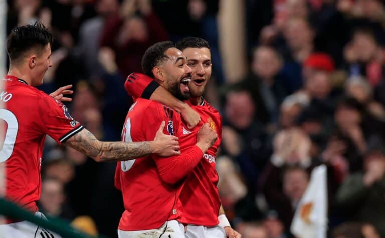 Manchester United vetämässä ässän hihastaan siirtomarkkinoilla Manchester United vetämässä ässän hihastaan siirtomarkkinoilla