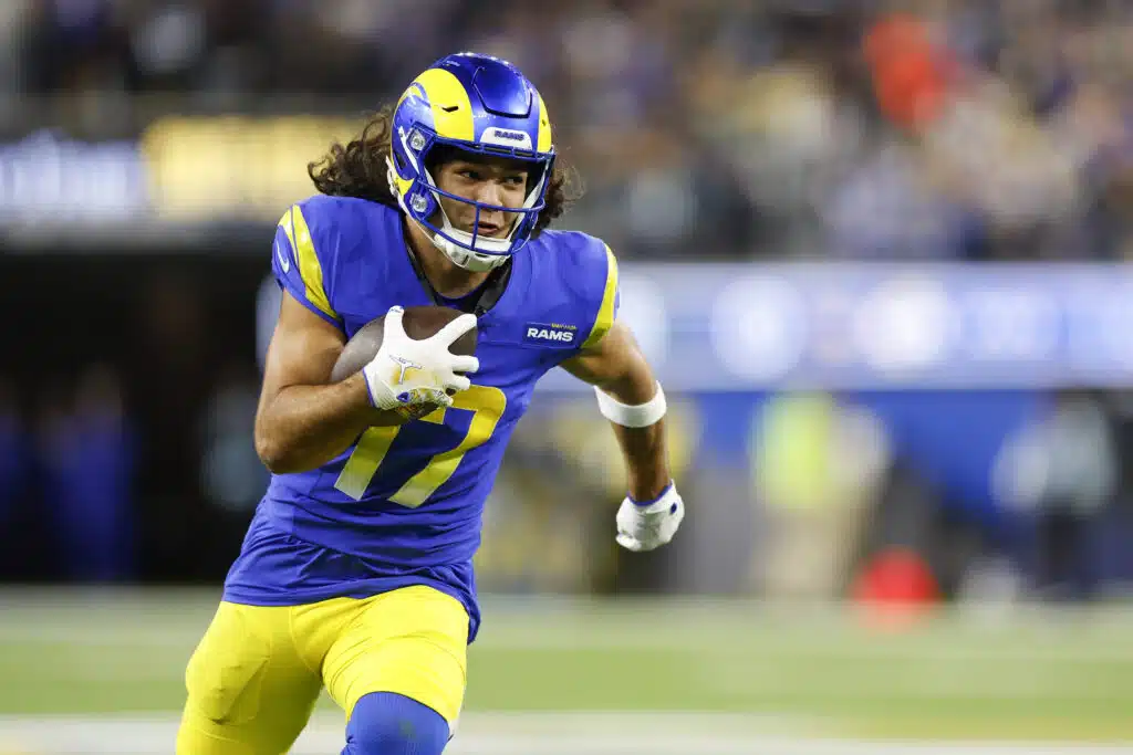 Nilkkavamma odotettua pahempi – jalkapallotähti sivuun pelikentiltä