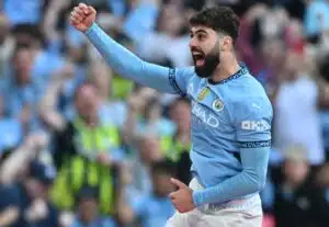 Kulissipaljastus: Bayern München yritti houkutella Manchester Cityn tähtipuolustajaa – päätös alkaa olla tehty Kulissipaljastus: Bayern München yritti houkutella Manchester Cityn tähtipuolustajaa – päätös alkaa olla tehty