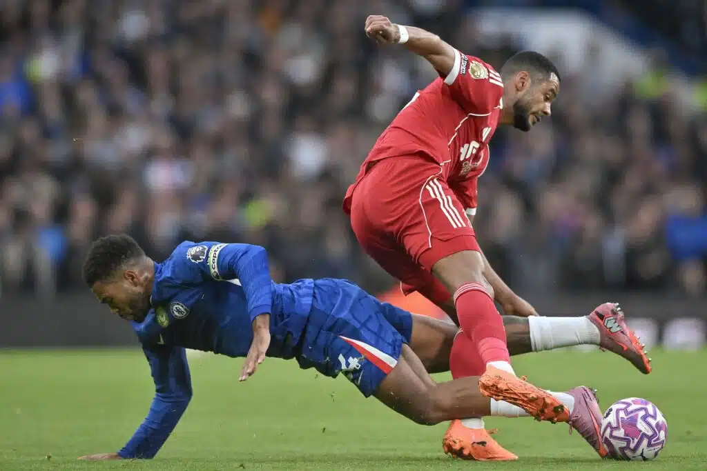 Liverpoolille raju pettymys Valioliigassa – Chelsea iski lisäajalla