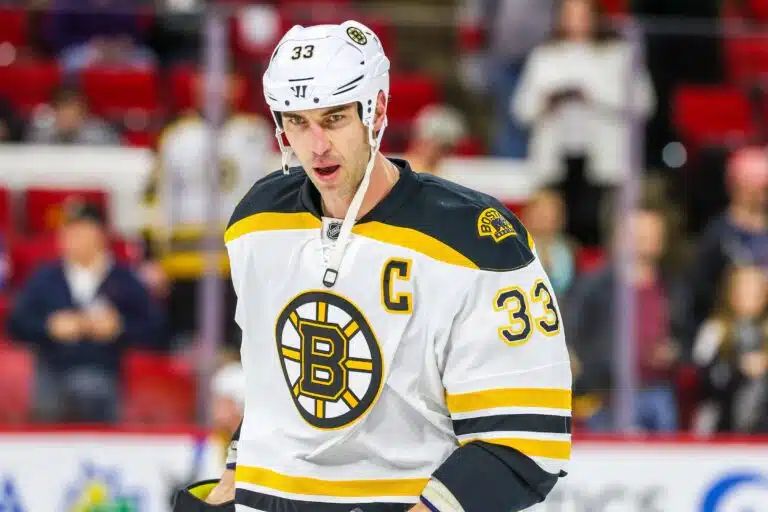 Entiselle NHL-tornille upea kunnianosoitus – nämä sanat pysäyttivät Bostonin