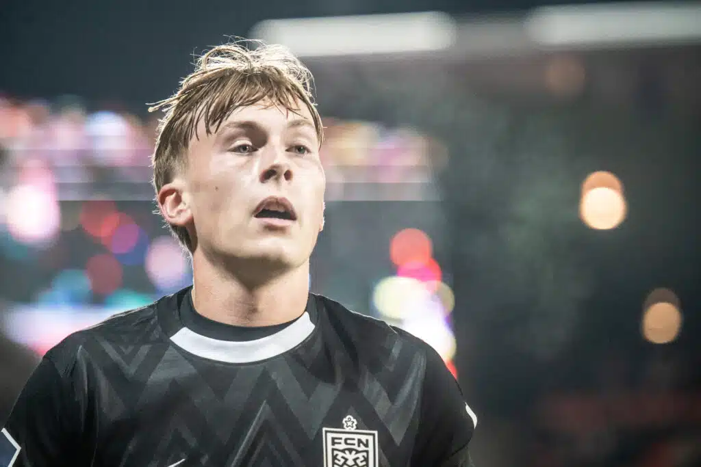 Huuhkajissa loistanut tulokas kertoi yllättävän roolinsa taustan Huuhkajissa loistanut tulokas kertoi yllättävän roolinsa taustan