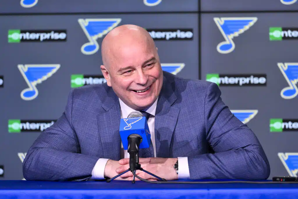 Tähtivalmentaja penkitti superlupauksen – kertoi brutaalin syyn