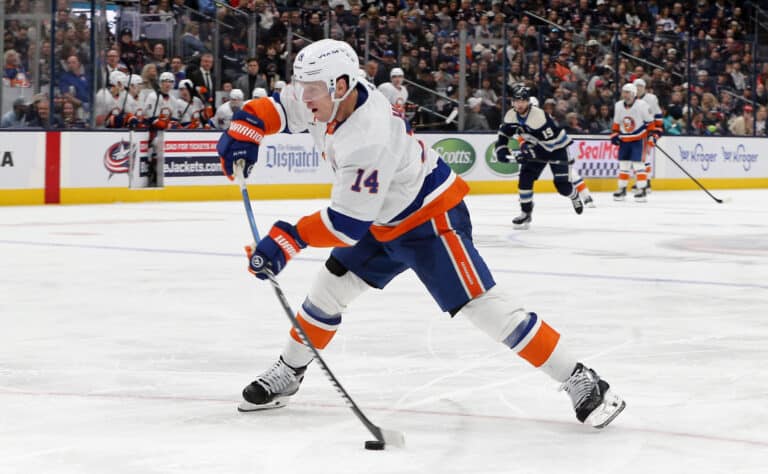 NHL-sensaatiolle raju takaisku