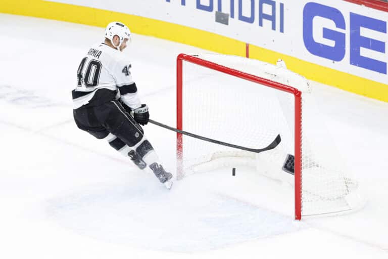 NHL-tähti esitti hurjan väitteen Joel Armiasta