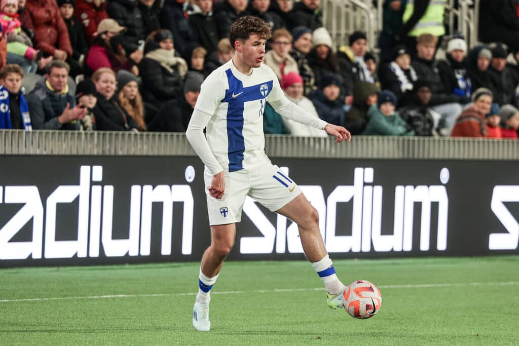 Huuhkajille ikävä takaisku