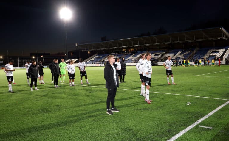 Draamaa Valkeakoskella - Hakan kotikenttä palaa Draamaa Valkeakoskella – Hakan kotikenttä palaa