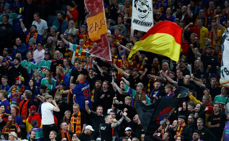 Veikkaus Areenalla kärkikamppailu – vieläkö yleisö löytää paikalle?