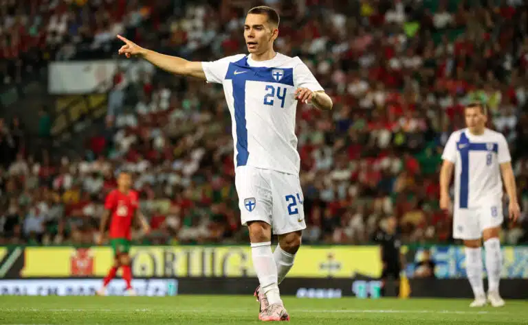 Siirtyykö Leo Walta viimein? Huhut vievät jalkapallon suurmaihin