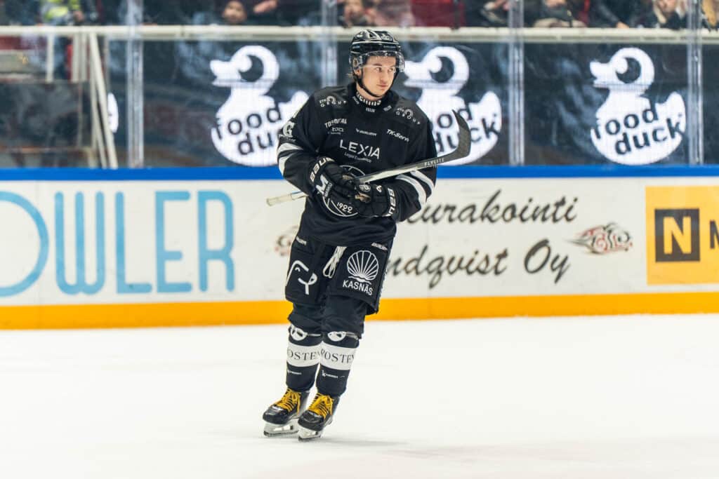 Rene Nummelin debytoi Liigassa – sukupolven kolmas TPS-puolustaja