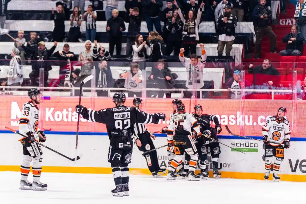 TPS lainasi isokokoisen ruotsalaispakin