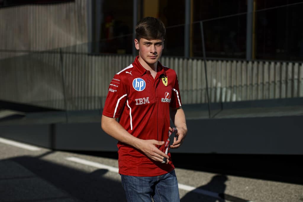 Tuukka Taponen jälleen vahvassa vauhdissa F3-testeissä