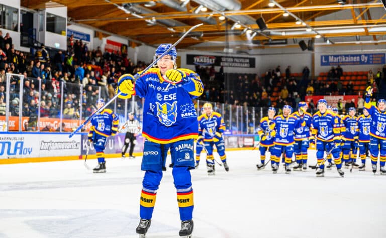 Jukureille ikäviä uutisia - hyökkääjä pitkään poissa kaukalosta Jukureille ikäviä uutisia – hyökkääjä pitkään poissa kaukalosta