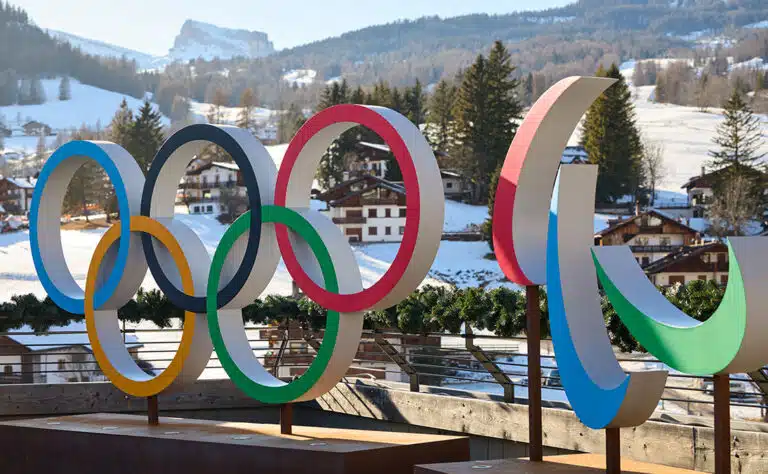 Olympiajääkiekkoa viedään jalkapallostadionille