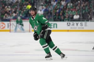 Miro Heiskanen tehoili murskavoitossa – Kaapo Kakko katkaisemassa hurjaa putkea Miro Heiskanen tehoili murskavoitossa – Kaapo Kakko katkaisemassa hurjaa putkea