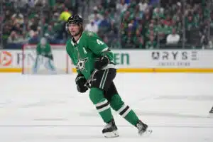 Miro Heiskanen tehoili murskavoitossa - Kaapo Kakko katkaisemassa hurjaa putkea Miro Heiskanen tehoili murskavoitossa – Kaapo Kakko katkaisemassa hurjaa putkea