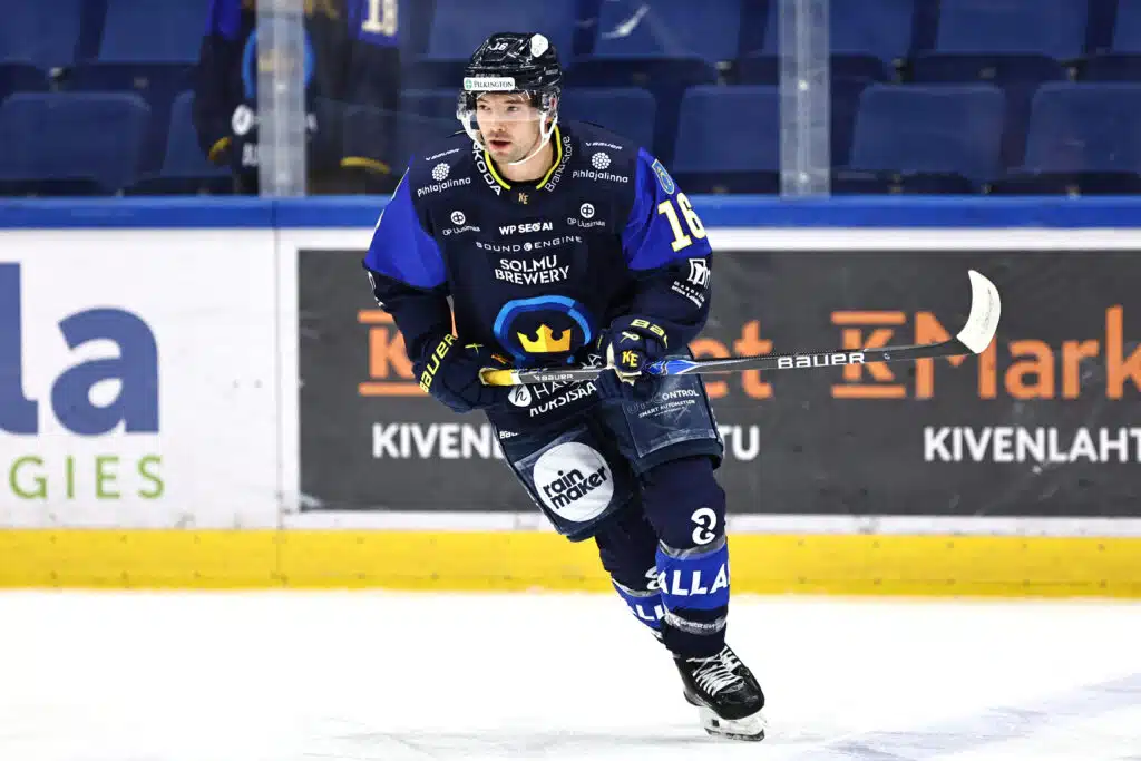 Kiekko-Espoon sankarista rehellinen arvio – ”Aloitti huonosti ja teki kaksi maalia”