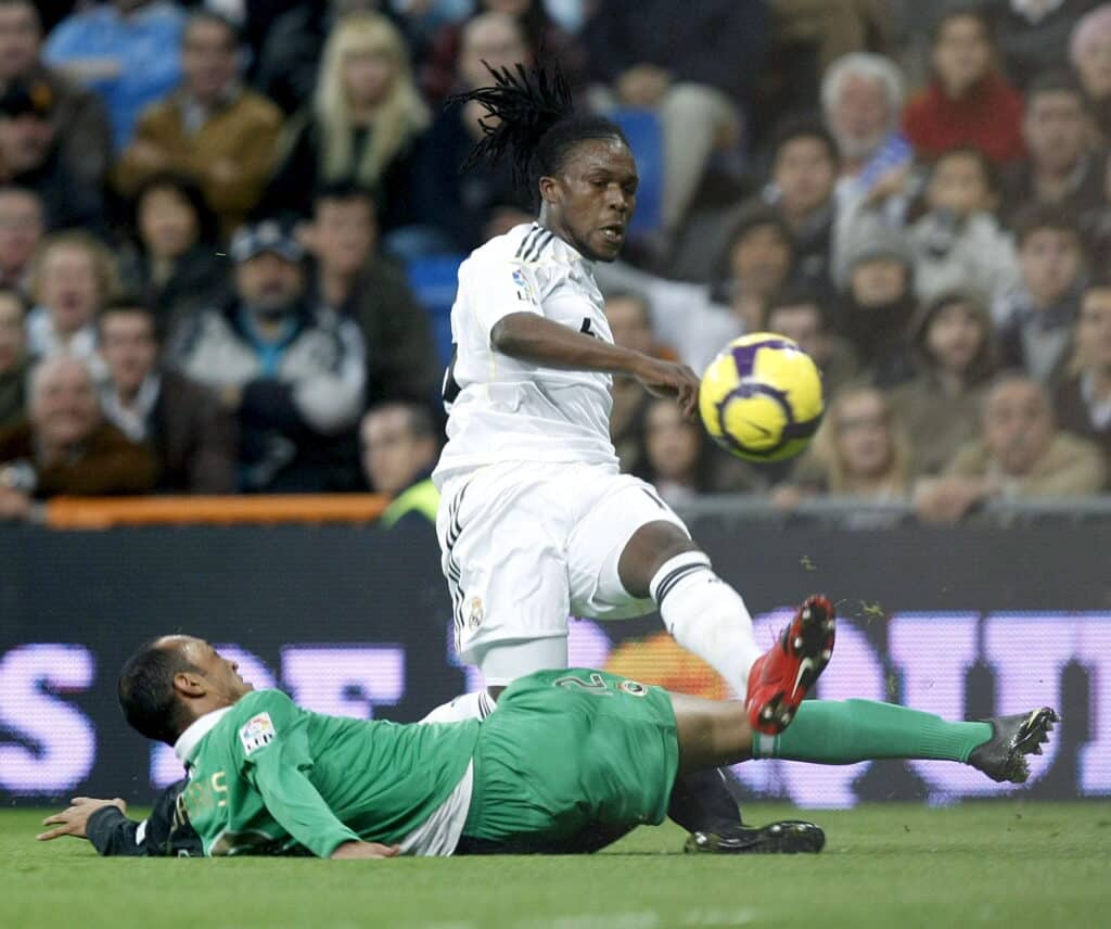 Entinen Real Madridin ja Valioliigan pelaaja sai aivoinfarktin 38-vuotiaana