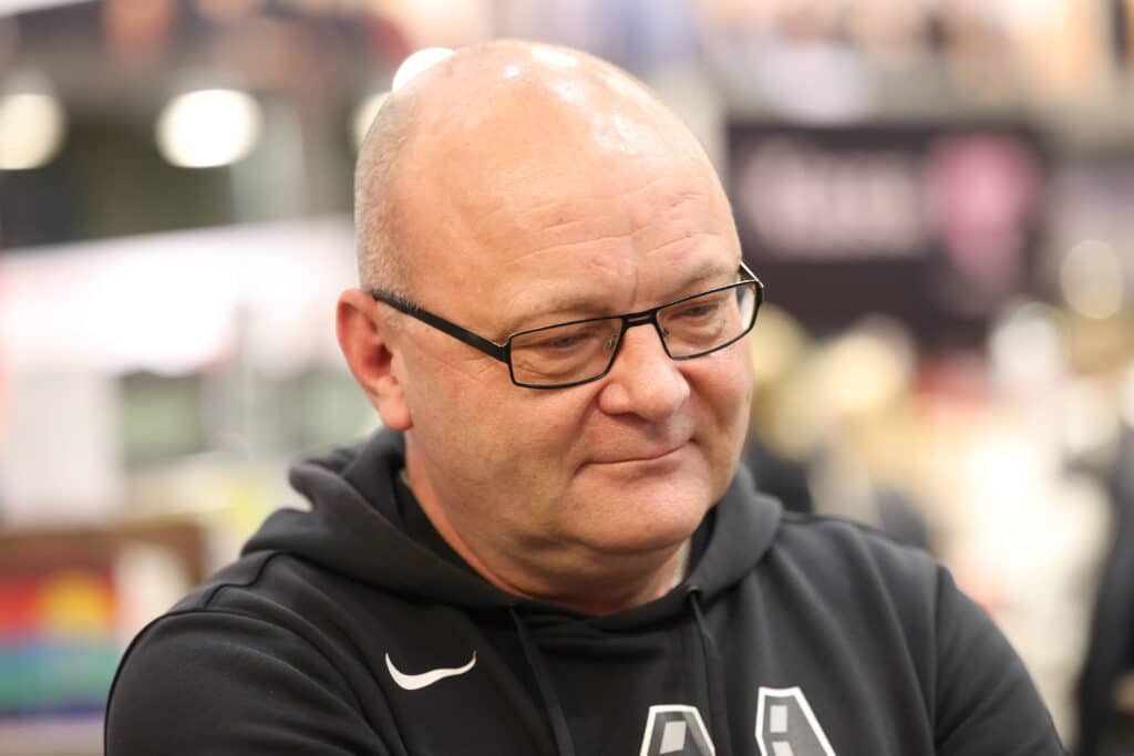 Tapio Suominen nostettiin jalustalle