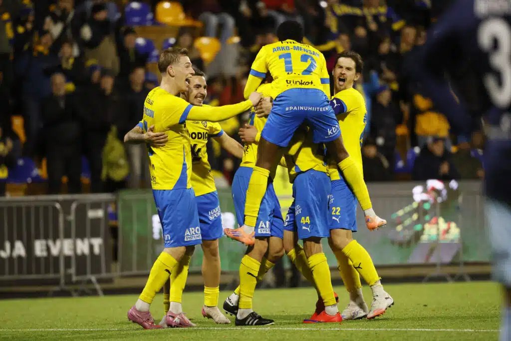 Näkökulma: Jalkapallokulttuurin kehitysmaa – Gnistanin ja HJK:n ottelussa surkea yleisömäärä