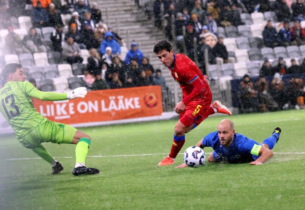 Teemu Pukki naurahti tv-haastattelussa: ”Ehkä se olisi pitänyt hylätä”