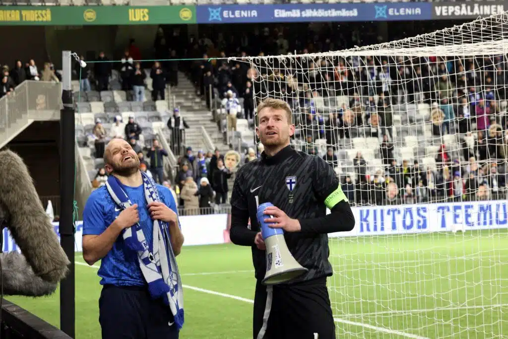 Lukas Hradecky halusi paeta mahdollisimman nopeasti Tampereelta