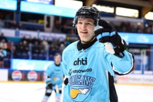 Pelicans siipirikkoisena loppukauteen – hyökkääjäkaksikon runkosarja ohi Pelicans siipirikkoisena loppukauteen – hyökkääjäkaksikon runkosarja ohi