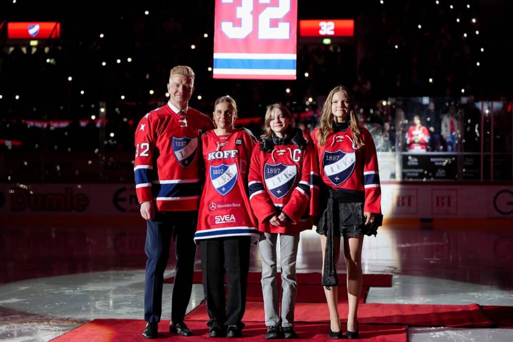 HIFK-legenda Lennart Petrell yllätettiin iloisesti kesken haastattelun
