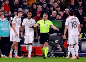 Real Madridille shokkitappio - mestaruustaistelussa iso käänne Real Madridille shokkitappio – mestaruustaistelussa iso käänne