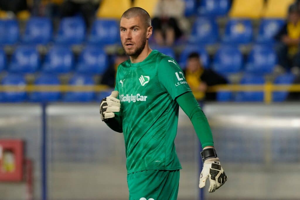 Huuhkajille kova takaisku