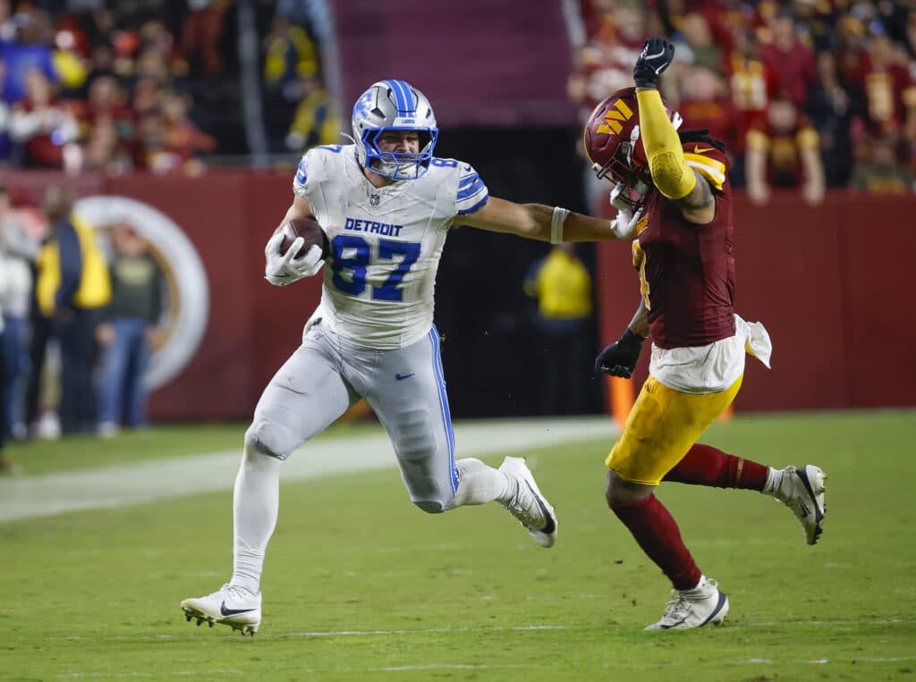 NFL:n mestarisuosikille karmiva takaisku – supertähti selkäleikkaukseen