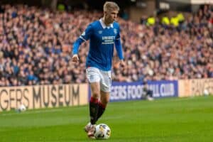 Huuhkajien pelaaja mukana käsittämättömissä murskajaisissa