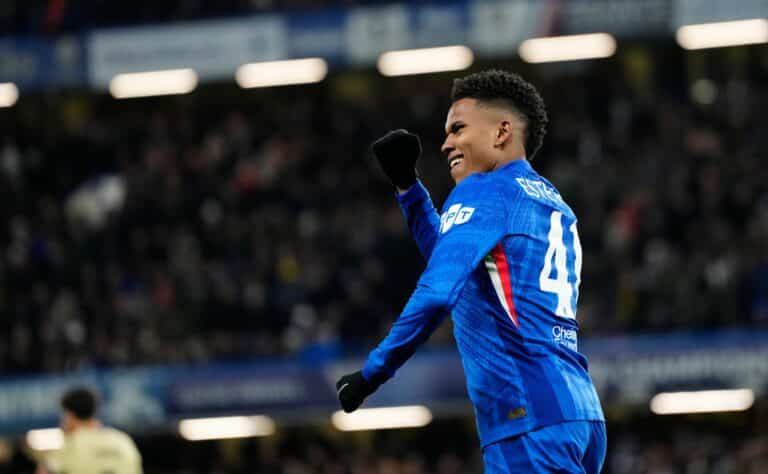 Päävalmentajalta kova paljastus - 18-vuotias Chelsea-tähti on jo nimetty MM-joukkueeseen Päävalmentajalta kova paljastus – 18-vuotias Chelsea-tähti on jo nimetty MM-joukkueeseen