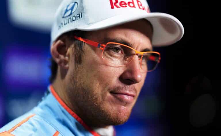 Thierry Neuville oli heittää jo hanskat tiskiin – ”Odotin vain kauden loppua” Thierry Neuville oli heittää jo hanskat tiskiin – ”Odotin vain kauden loppua”