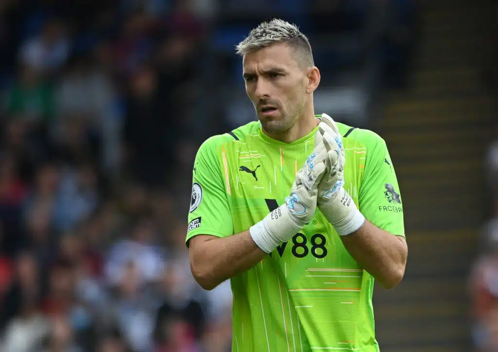 Italiasta kuuluu kummia – huippumaalivahti siirtymässä saapasmaahan