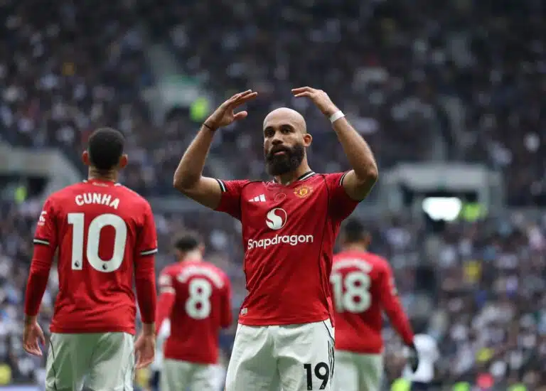 Kaikki peliin – Manchester United kiihdyttää neuvotteluja huippulupauksesta
