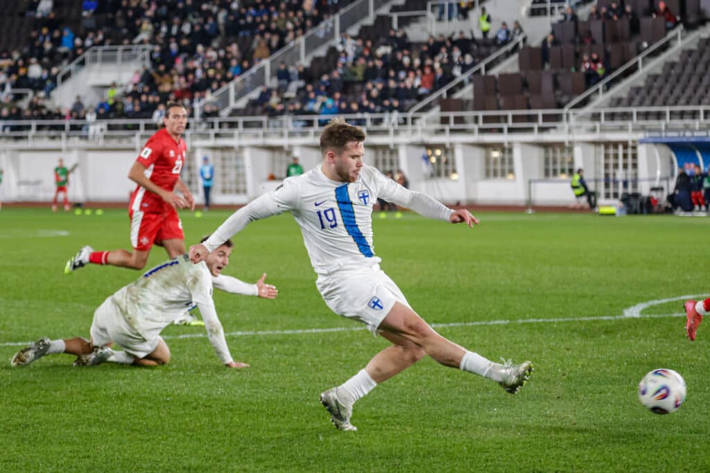 Huuhkajalta synkempää fiilistelyä Malta-mahalaskusta – ”Tämmöinen se jalkapallo on”