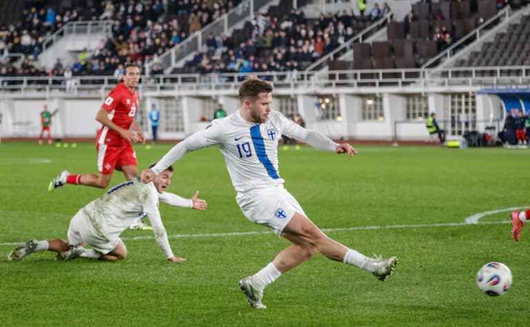 Huuhkajalta synkempää fiilistelyä Malta-mahalaskusta – ”Tämmöinen se jalkapallo on” Huuhkajalta synkempää fiilistelyä Malta-mahalaskusta – ”Tämmöinen se jalkapallo on”