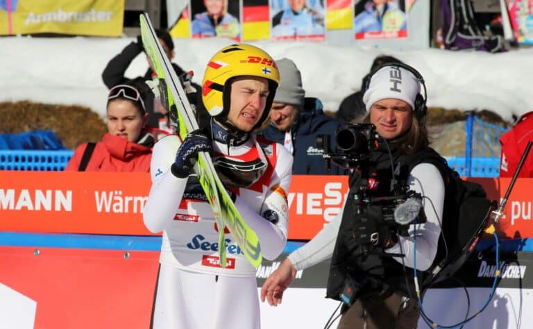 Suomen joukkueet yhdistetyn ja mäkihypyn maailmancupeihin nimetty Suomen joukkueet yhdistetyn ja mäkihypyn maailmancupeihin nimetty