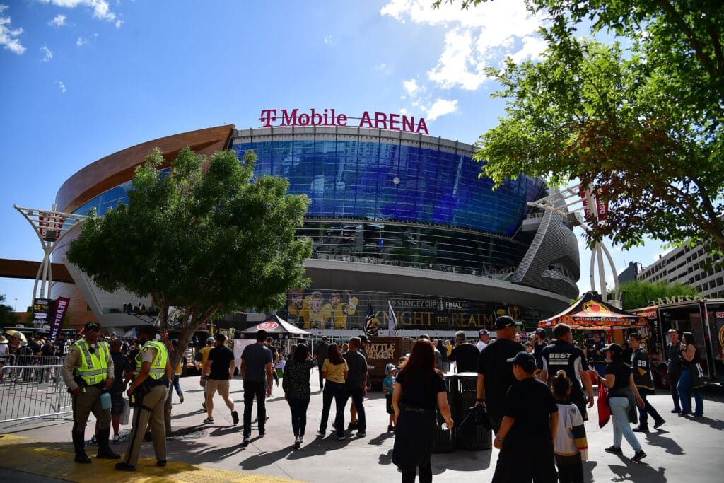 Hämmentävä kokemus Las Vegasin NHL-pelissä – ”Kaikki blaadasi jointtia”