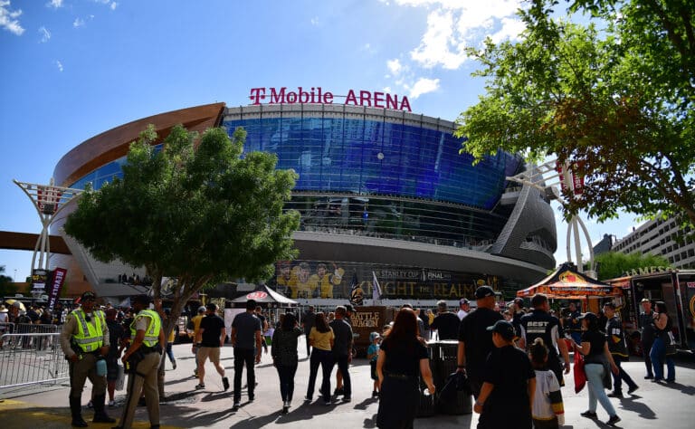 Hämmentävä kokemus Las Vegasin NHL-pelissä – ”Kaikki blaadasi jointtia”