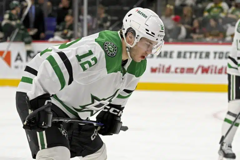 Joko aukeaa paikka ylhäältä? Suomalaisella NHL-lupauksella hurja tehoviikko