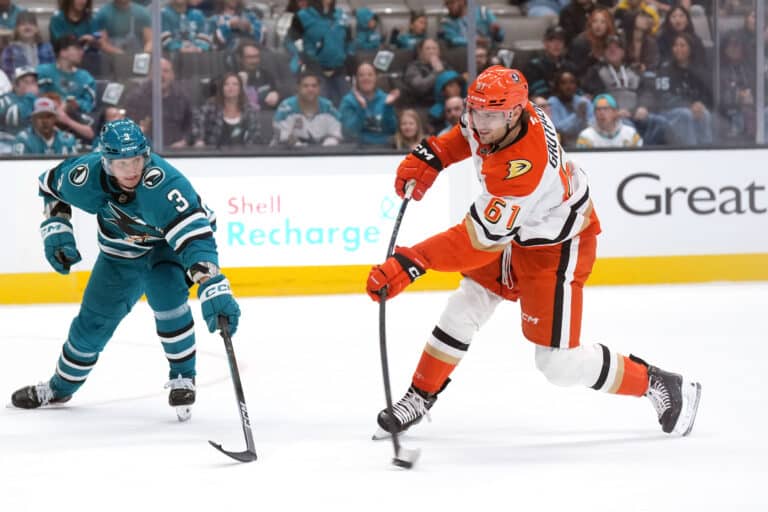 52 miljoonan dollarin pakit – NHL-tähden jyrkkä linja ajoi Anaheimin nurkkaan