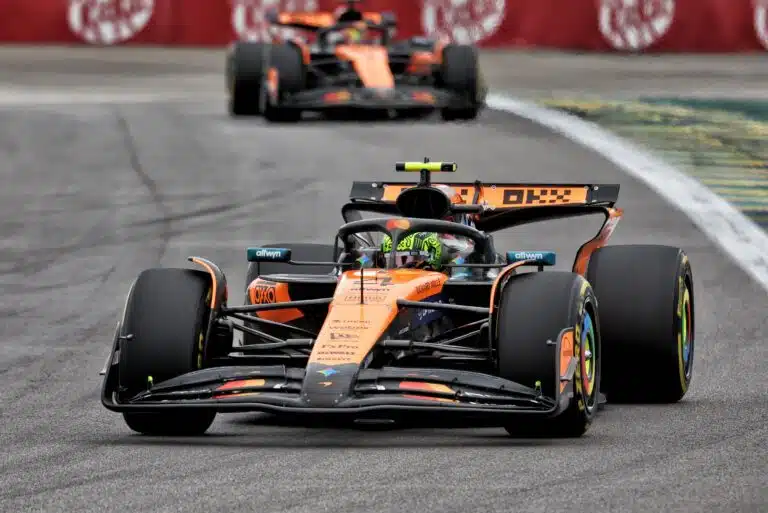 Lando Norris tunteellisena: ”En olisi uskonut”