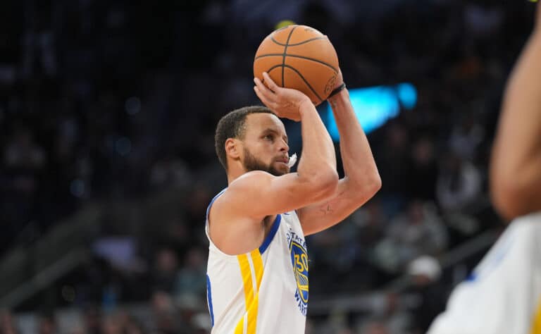 Ikinuori Stephen Curry hurjaan saldoon Ikinuori Stephen Curry hurjaan saldoon