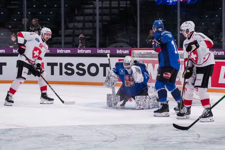 Leijonien vastustajalle kova takaisku