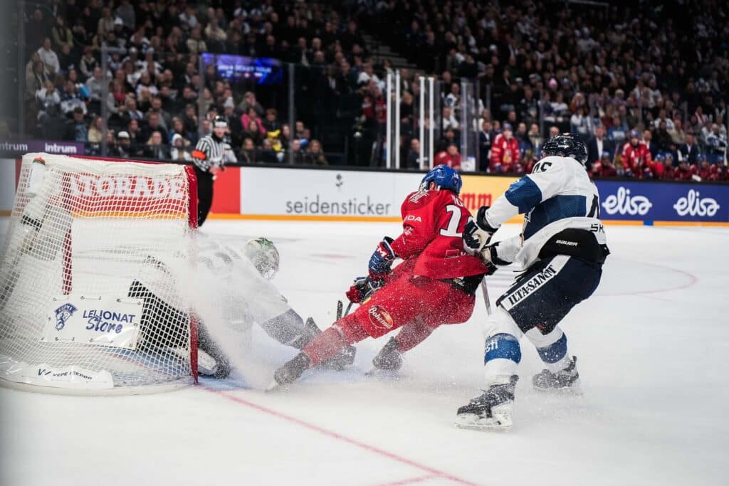 Leijonat kaatoi Tshekin – Jesse Puljujärveltä komea alustus voittomaaliin