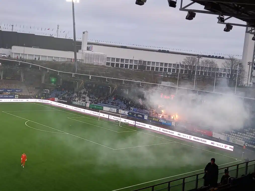 HJK otti kovat keinot käyttöön häiriköiden hillitsemiseksi – ”Haluamme turvata ottelutapahtumien turvallisuuden”