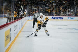 Kallispalkkainen ruotsalaistähti saattaa vaihtaa maisemaa NHL:ssä